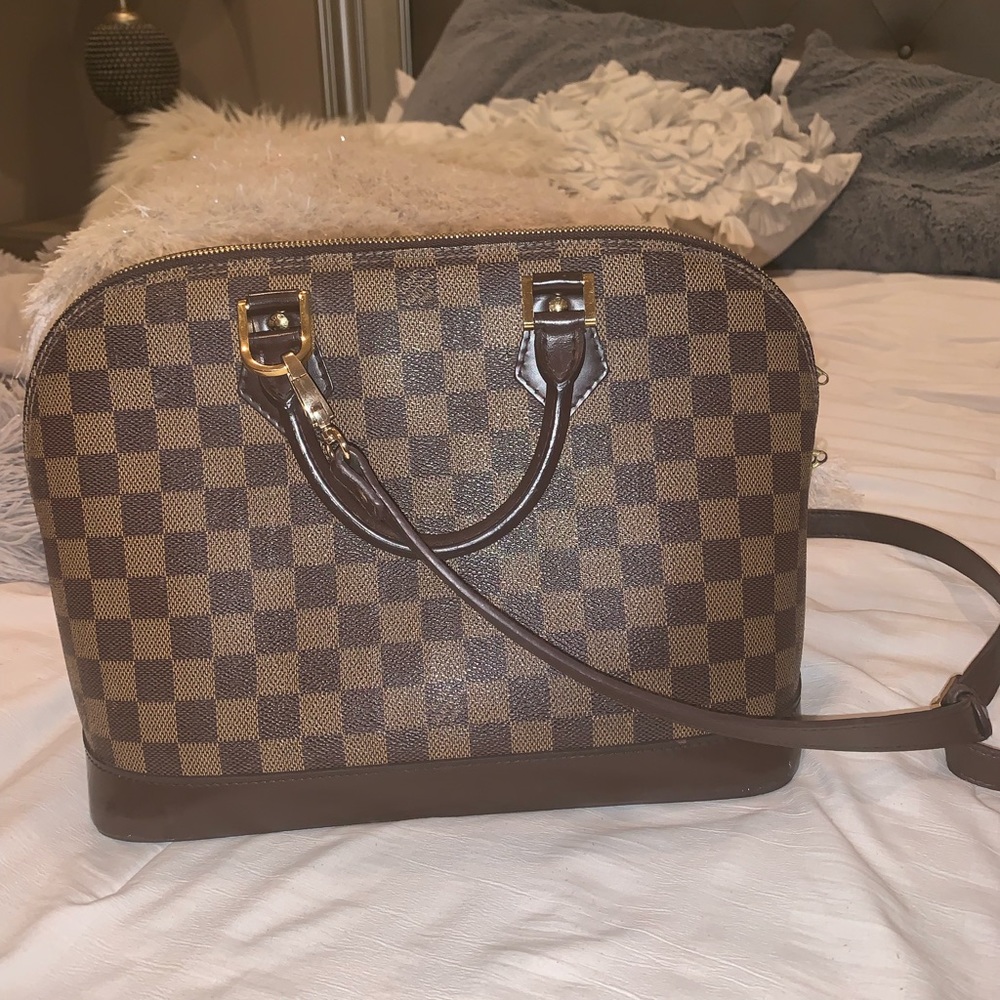 Louis Vuitton AlmaPm Damier Ebene Cross Body Bag - Picture 1 of 6